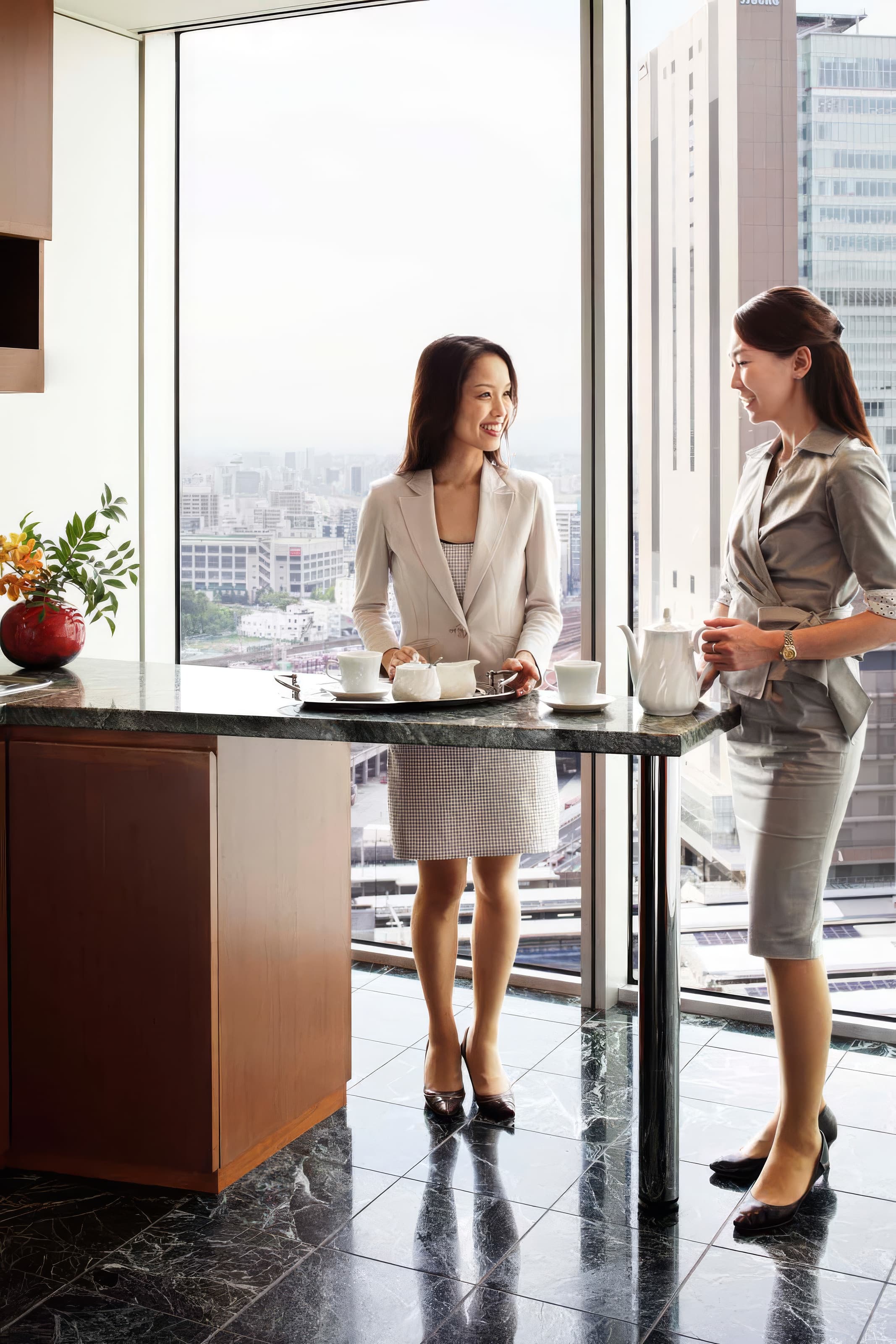 Servcorp Hilton Plaza West Office Tower