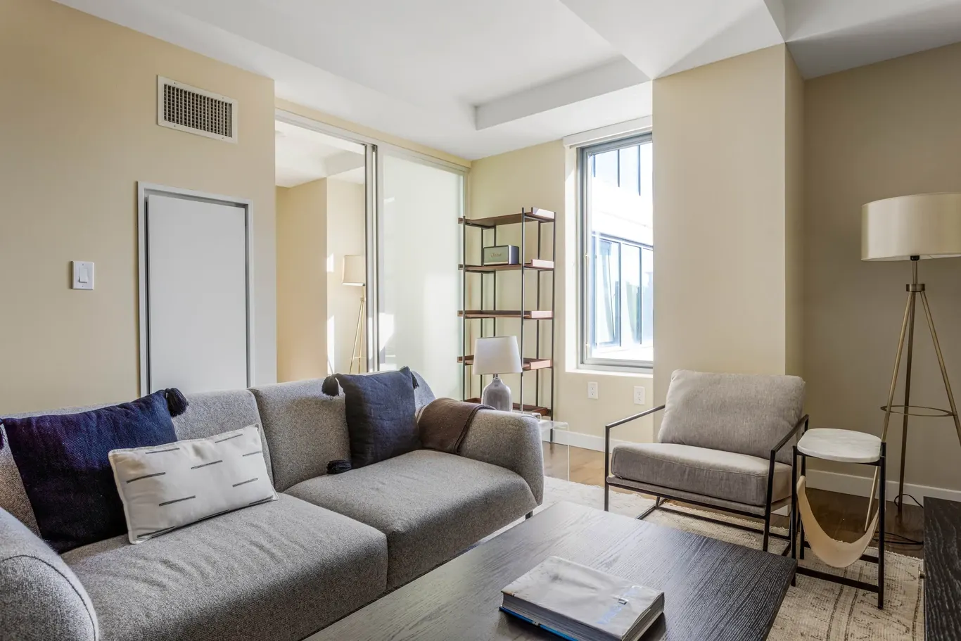 Blueground LUKA on the Common, serviced apartment in Boston