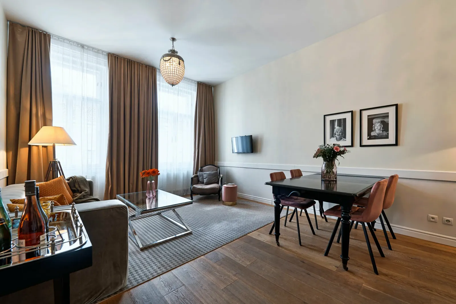 6rooms Apartments