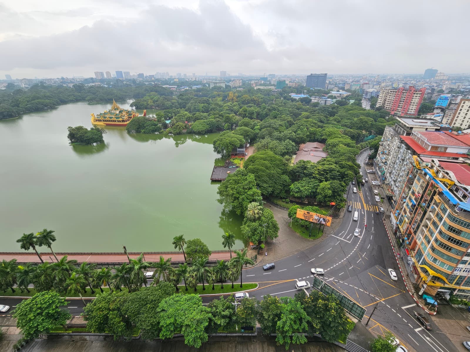 WYNDHAM GRAND YANGON Hotel
