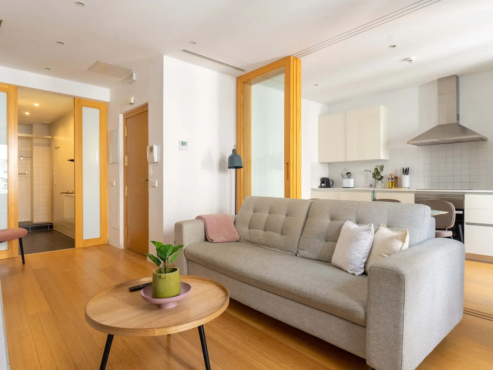 Limehome Madrid Calle de San Lorenzo, serviced apartment in Madrid