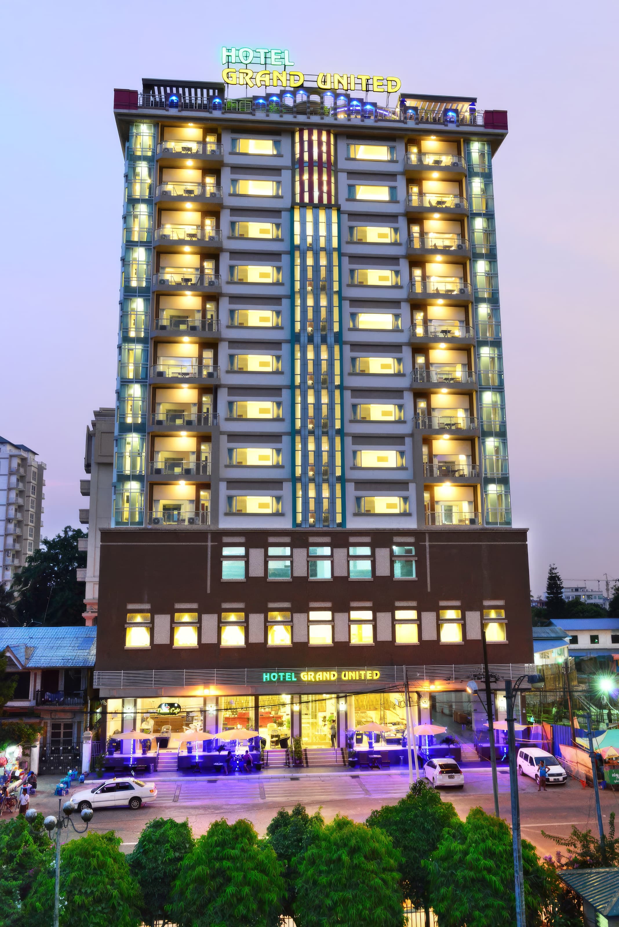 Hotel Grand United (Ahlone Branch)