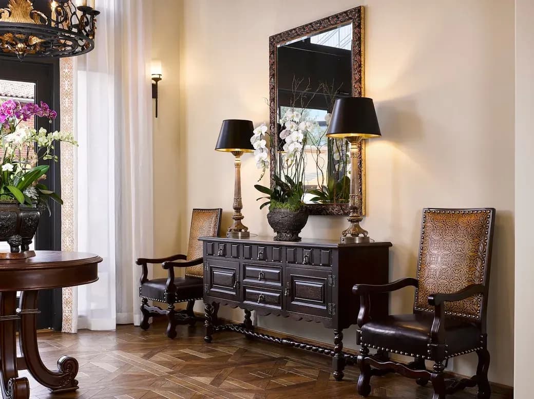 Plaza La Reina Hotel