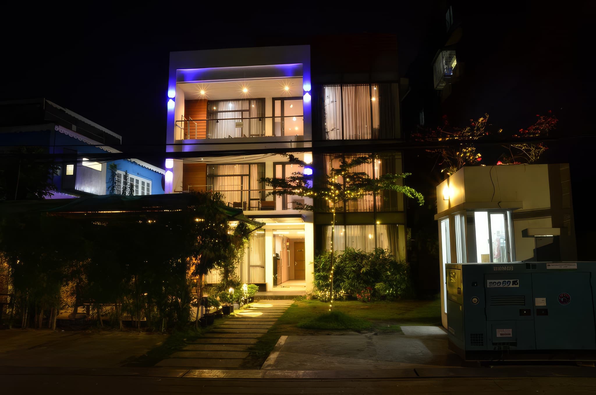 Varsity House Inn & Serviced Apartment