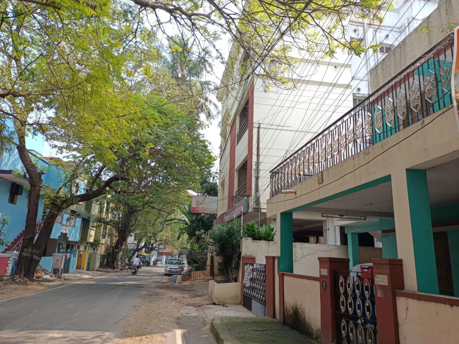 3 Seasons Service Apartment & Hotels