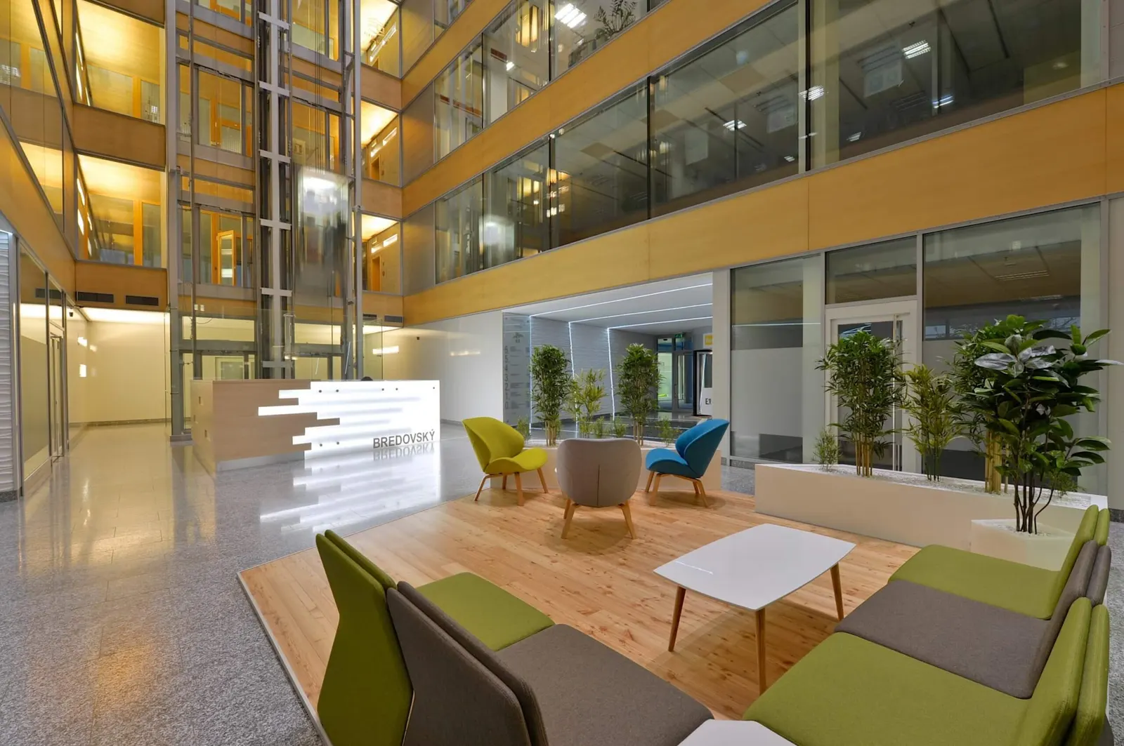 Office House / Flexi Office Bredovský dvůr, serviced office in Prague