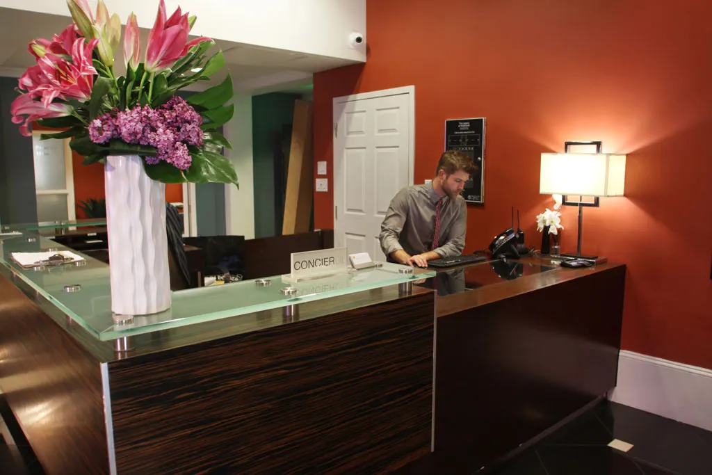 LA Luxury Furnished Housing - The Legacy at Westwood, serviced apartment in Los Angeles