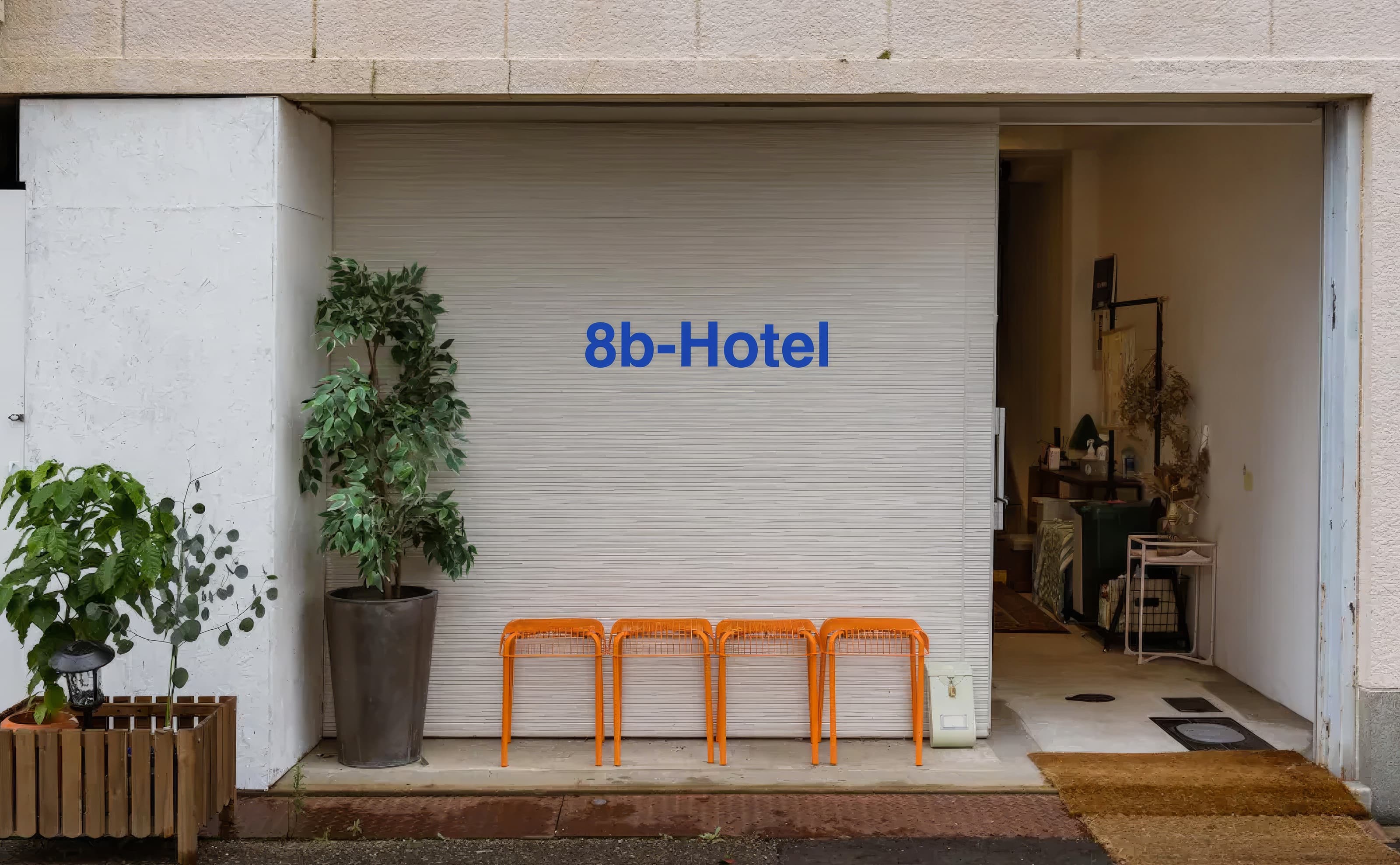 8b hotel -Osaka Nishikujo APARTMENT-
