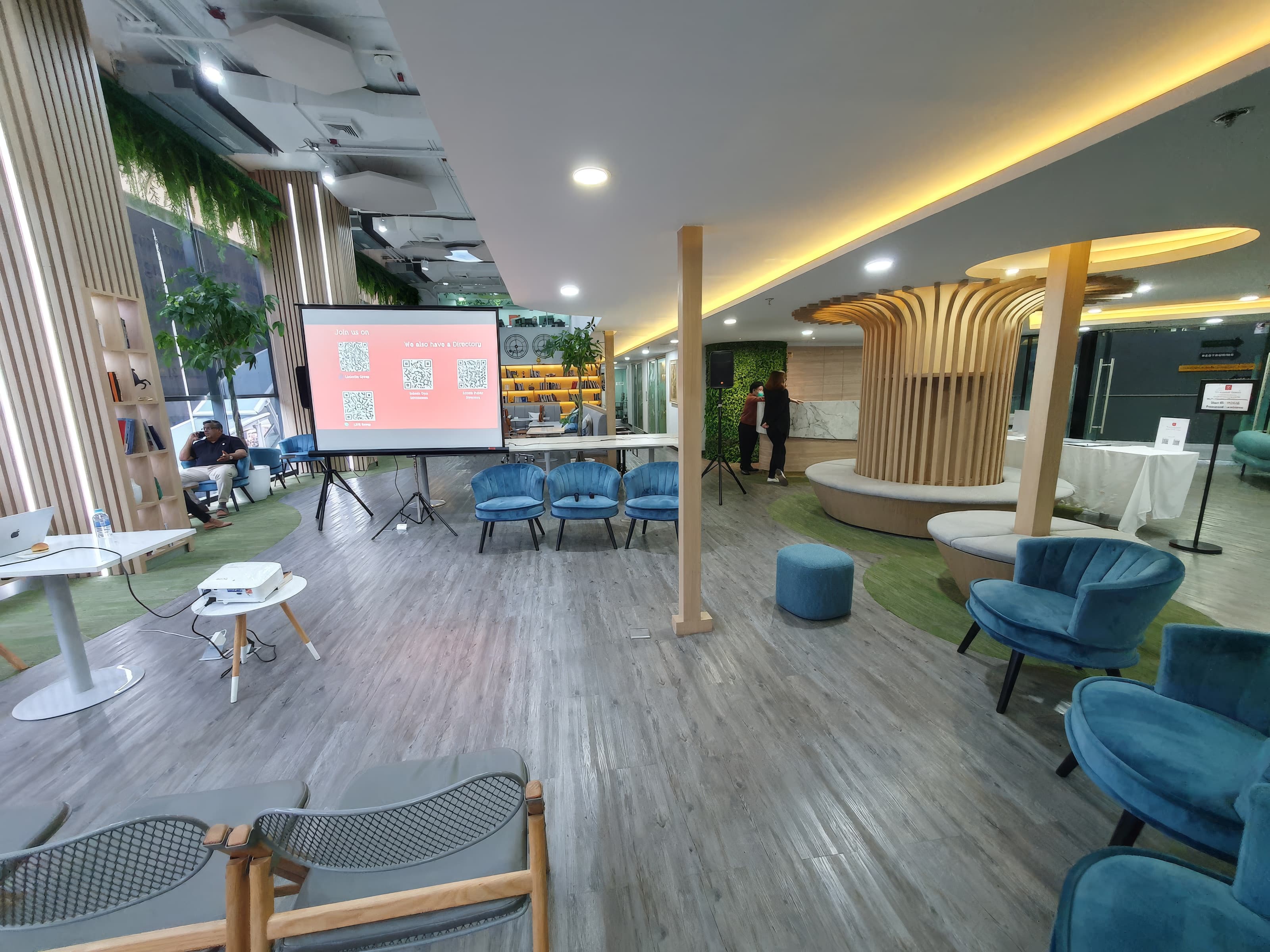 The Urban Office Phra Khanong