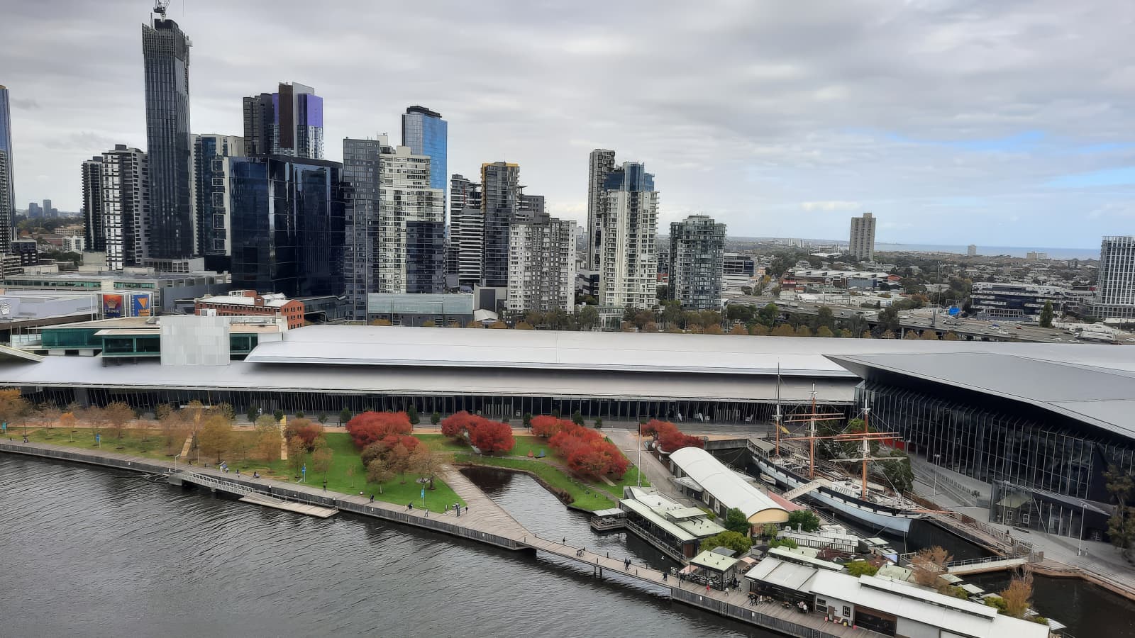 Waterfront Melbourne Apartments