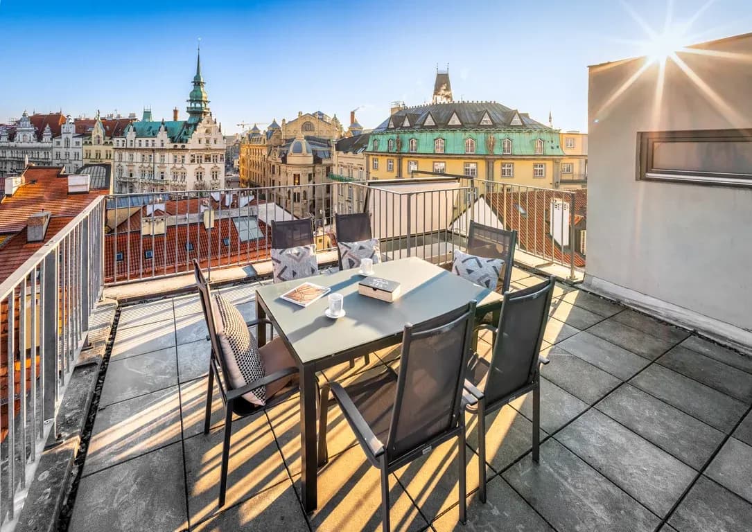 4 Arts Apartments by Adrez