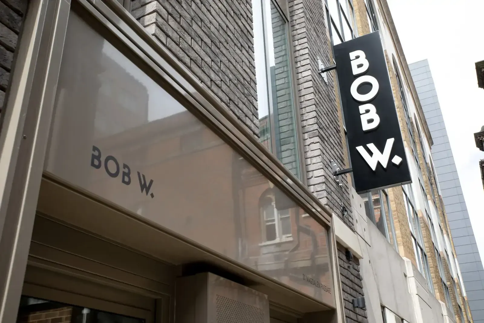 Bob W London Tower Hill - Studios