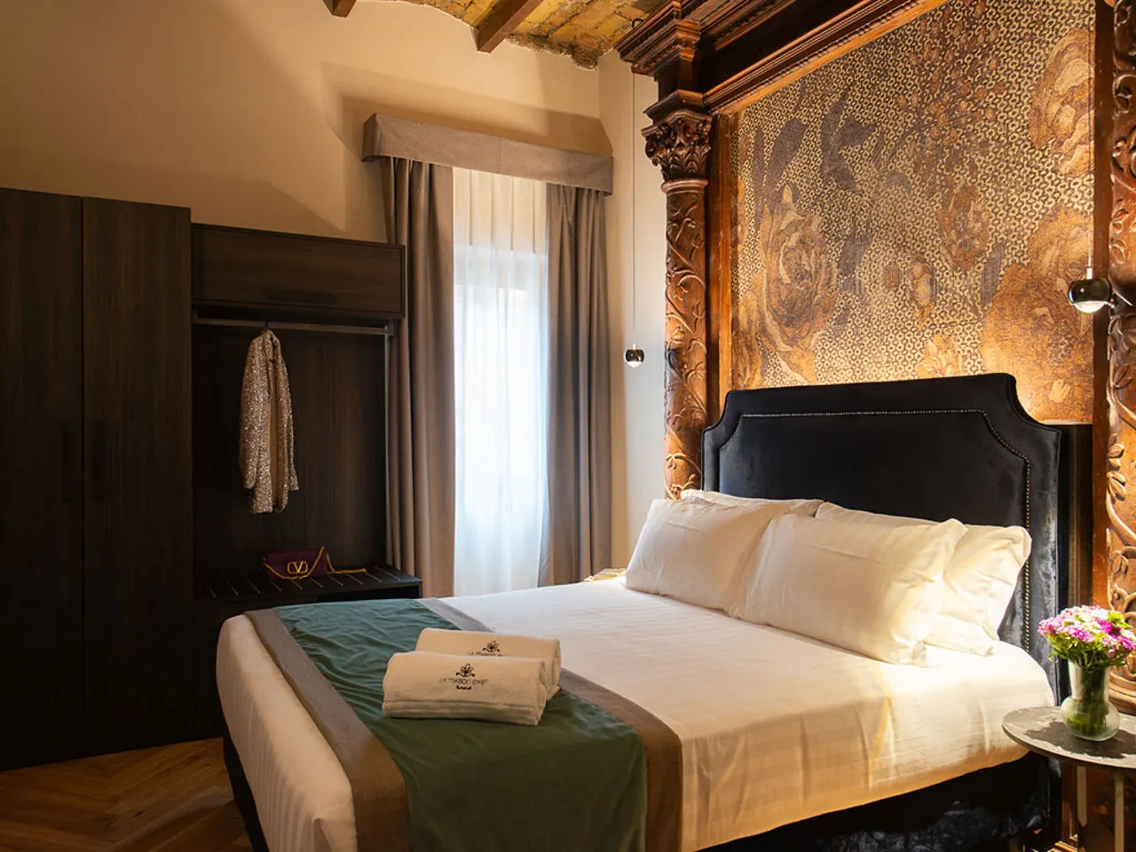H77 Apart Hotel, serviced apartment in Rome