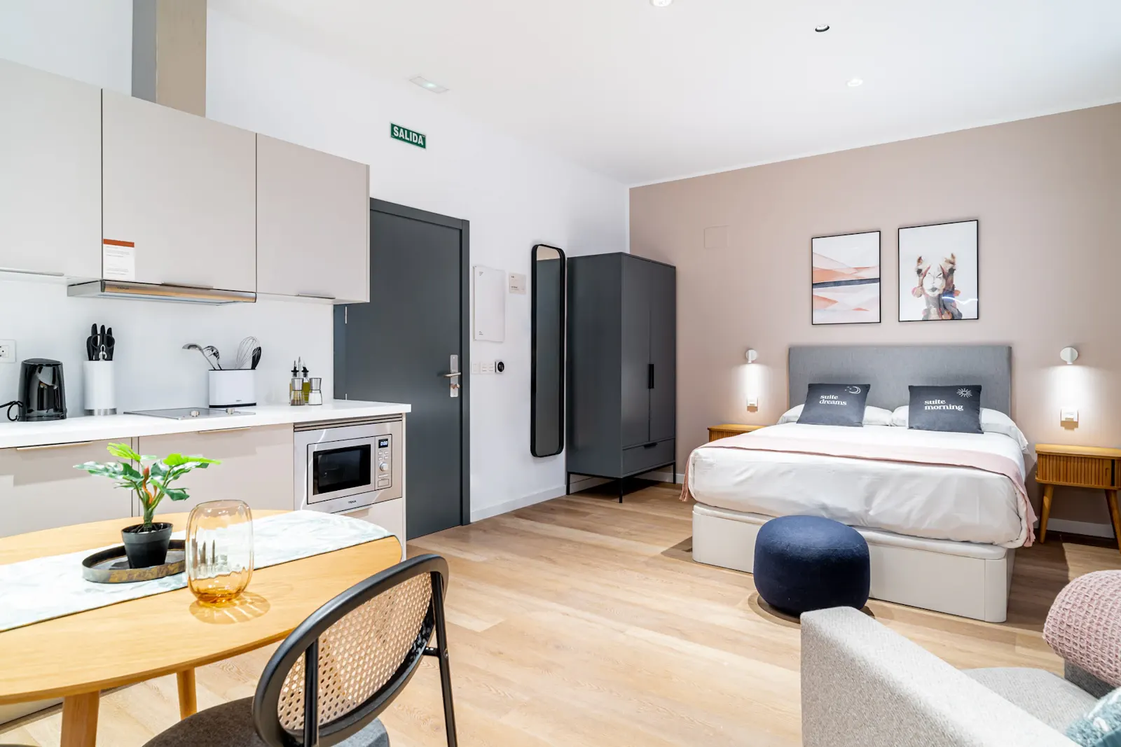 Limehome Seville Ronda de Capuchinos, serviced apartment in Seville