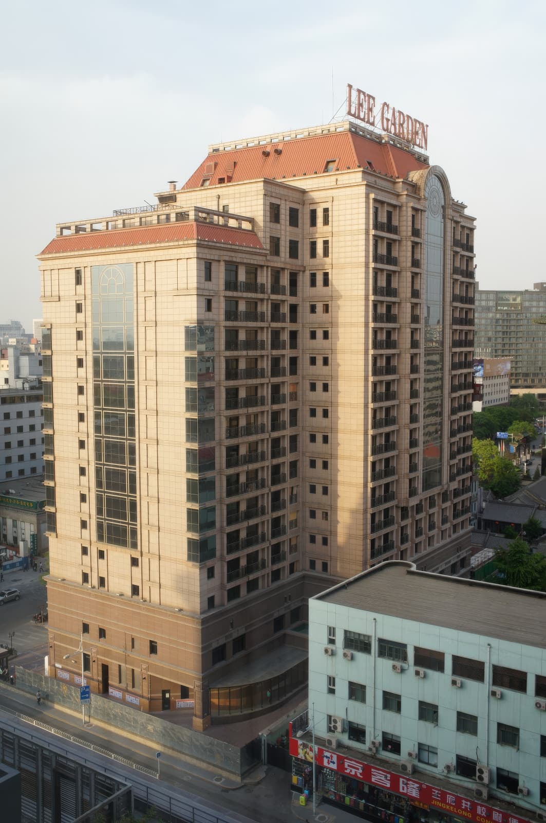 Lee Garden Service Apartment