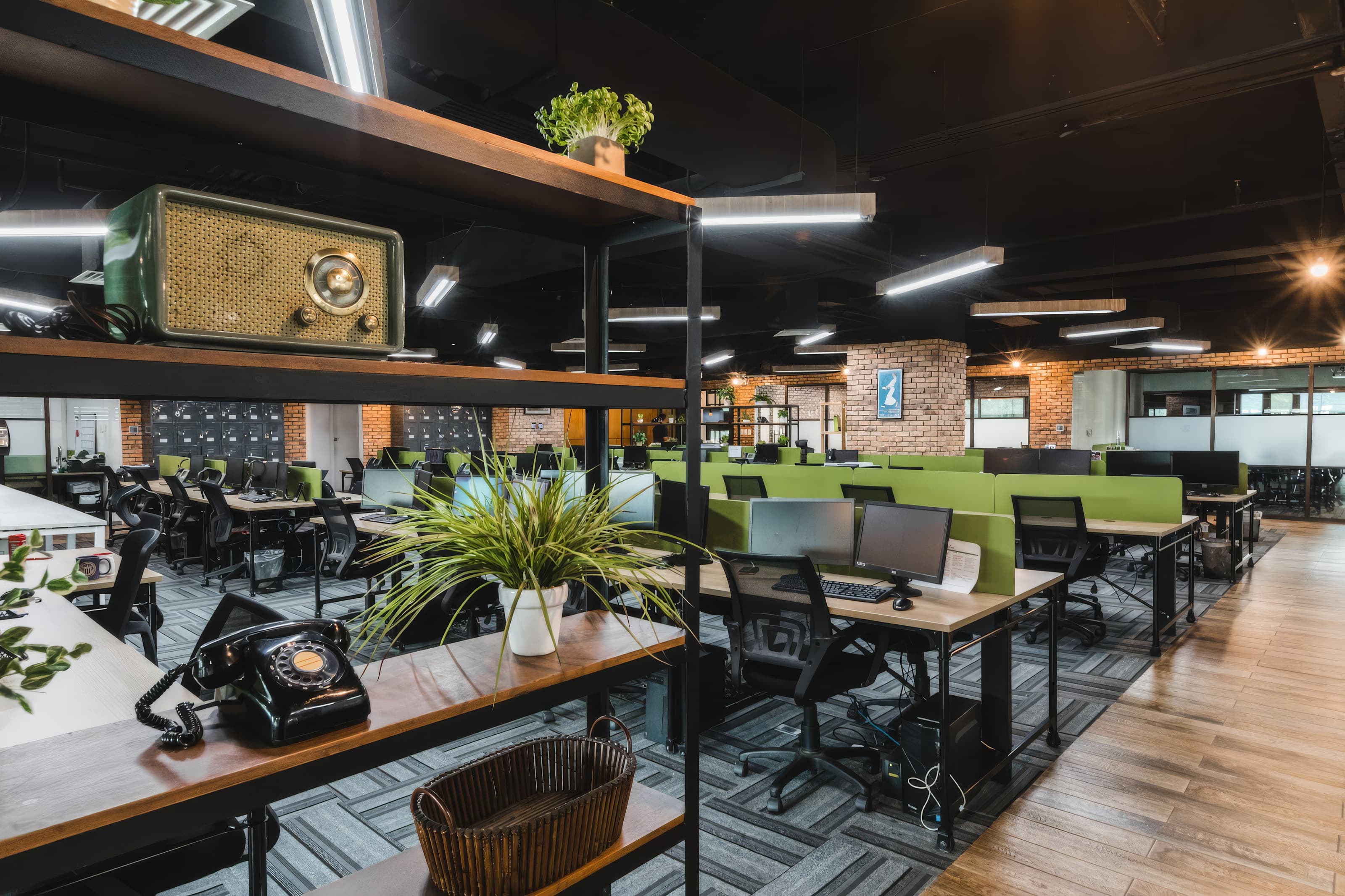 Booth & Partners Workspaces BDO Paseo