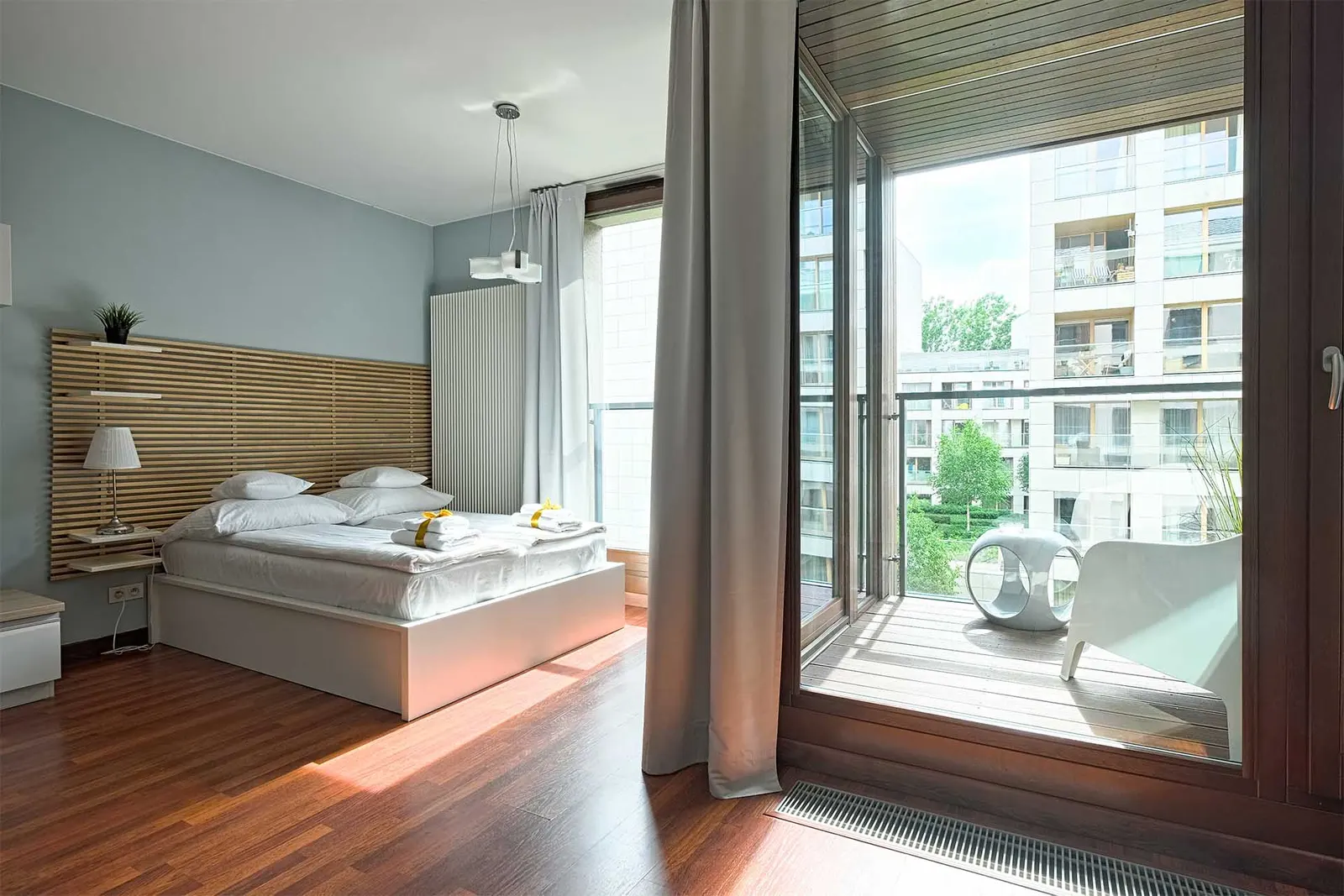 Kolejowa Aparthotel - Apartamenty - Zarezerwuj przez stronę w najlepszej cenie!